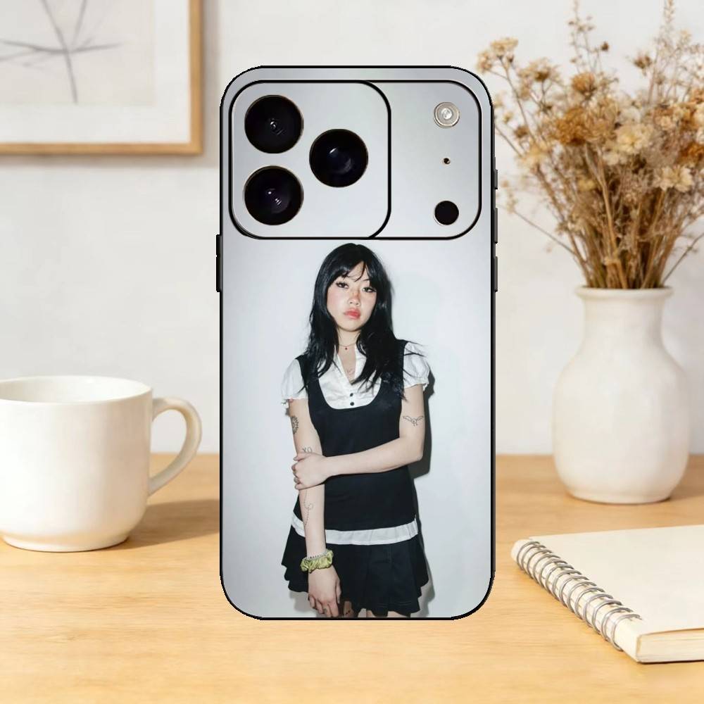 Singer B-Beabadoobee Phone Case Silicone Black Soft For IPhone 17,16,15,14,13,12,11,SE,Plus Pro Max