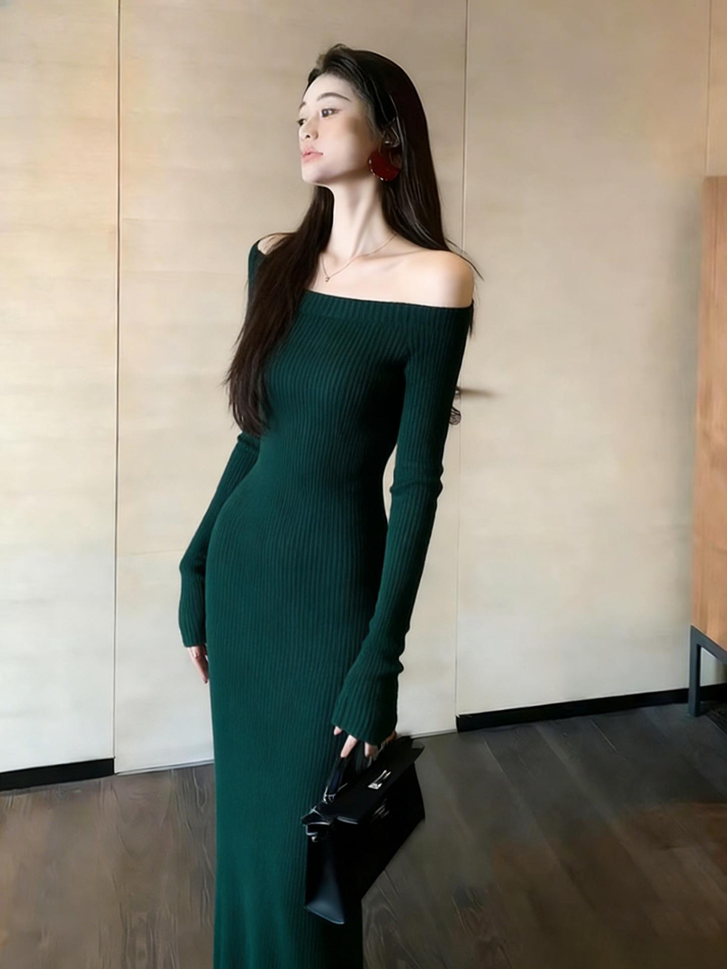 

Elegant Green One-Shoulder Knit Dress for Banquets - French Long Style, Ideal Winter Layer. M зелёный