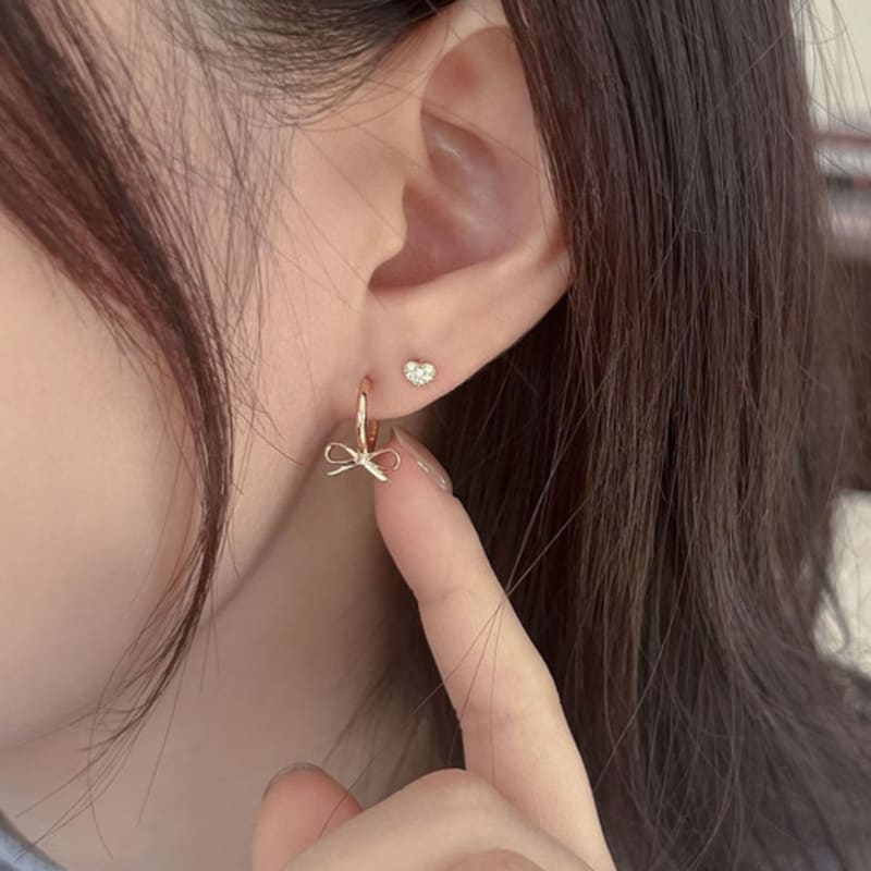 Youngglow 14k Plumpy Cubic Heart Piercing