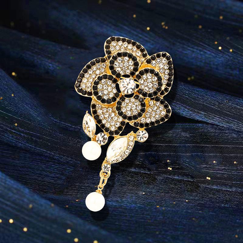Роскошные женские элегантные броши с цветком и кристаллом, винтажные ретро, высококачественные жемчужные значки, корсаж, изысканная булавка для женщин для вечеринки