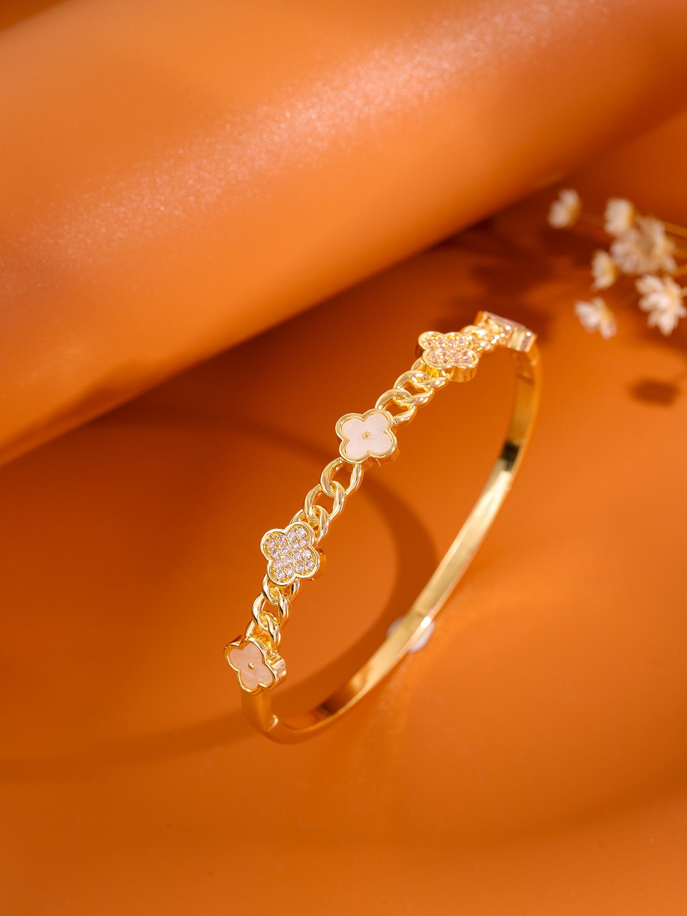 

Браслет из четырехлистного клевера, выдолбленный, легкий, роскошный, модный, высококлассный темперамент, женский браслет золотой