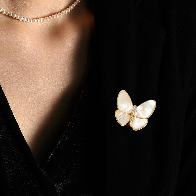 New Copy Shell Crystal Butterfly Brooches For Women Baroque Trendy Elegant Butterfly Brooch Pins Party Wedding Gifts