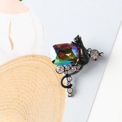 Moda Vintage Hayvan Siyah Kedi Yanardöner El Yapımı Cam Taklidi Pirinç Broş Pin Aksesuarları Kadınlar için