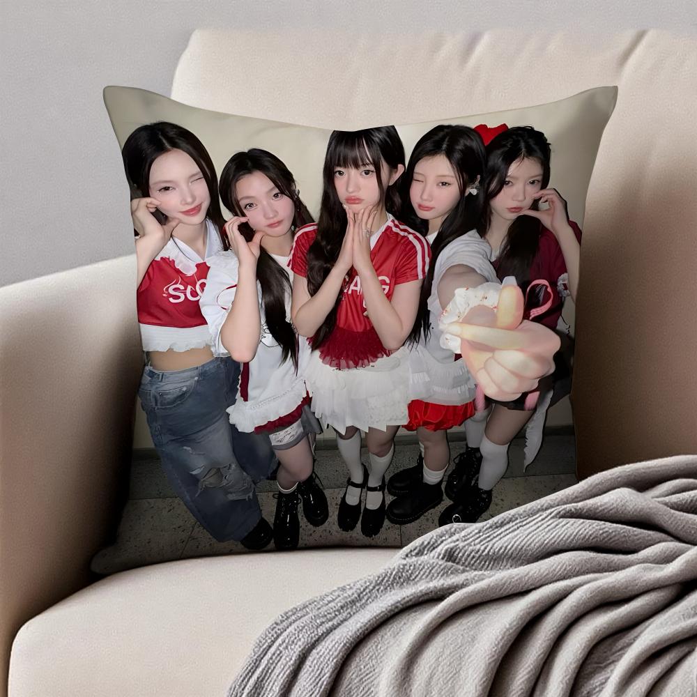 Frisches Niedliches Koreanisches Mädchen-K-Pop-Gruppe IILLIT Kissenbezug Kissenhülle Milbenschutz Unsichtbarer Reißverschluss Kurzer Plüsch Sofakissen