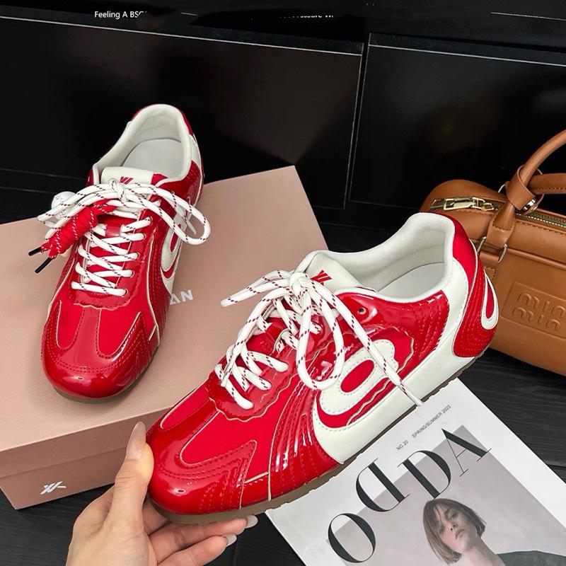 Thick-soled versatile German training shoes retro autumn and winter casual flat-soled Forrest Gump shoes sports leather board shoes girls white shoes