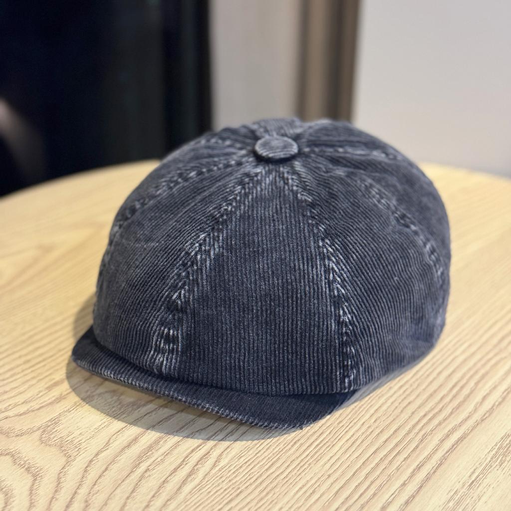 Distressed Corduroy Peaked Cap for Women In Autumn and Winter Face Showing Small Flip Up Forward Hat Fashionable and Versatile Beret for Men