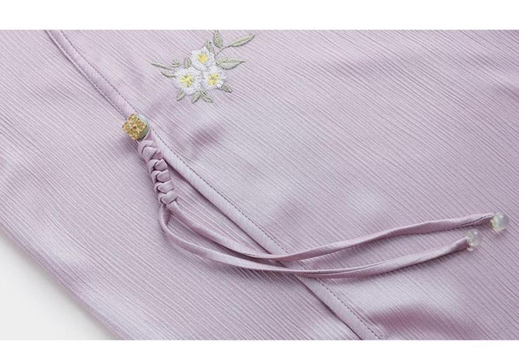 Elegant Embroidered T-Shirt for Middle-Aged & Elderly Women - Summer Seven-Sleeve, Comfortable & Loose Fit