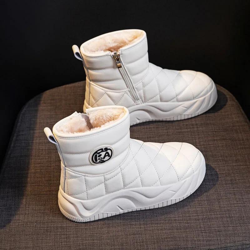Snow Boots Women's Winter New Soft Leather Piled Thickened Northeast Non-Slip Cotton Shoes Warm Retro Fashion Cotton Boots