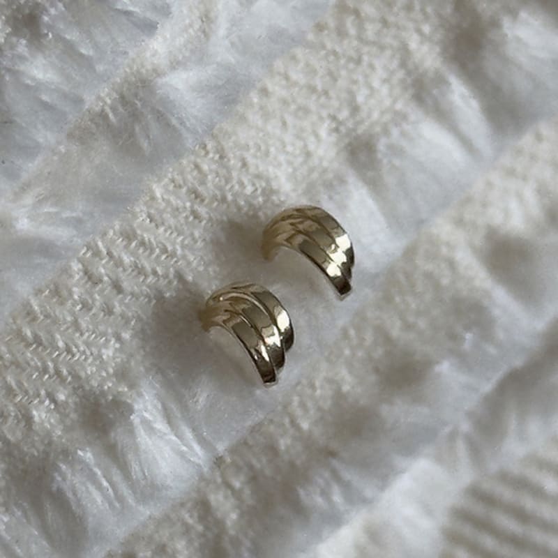 Faye 14k Sona earrings