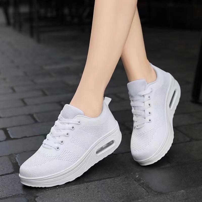 2025 New Autumn Casual Women's Shoes Rocking Shoes Platform Fashion Travel Shoes Flying Woven Breathable Mother Shoes Dance Shoes