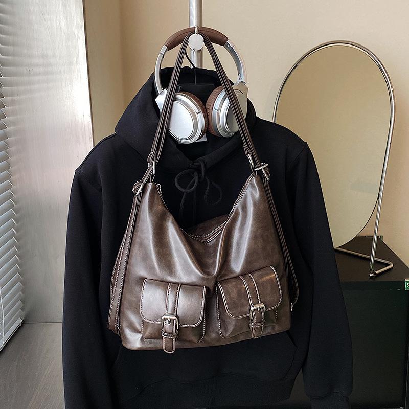 

Женская сумка-тоут большой вместимости 2025 новая осенне-зимняя ретро на плечо для поездок на работу повседневная текстурная многофункциональная сумка-рюкзак темно-коричневого