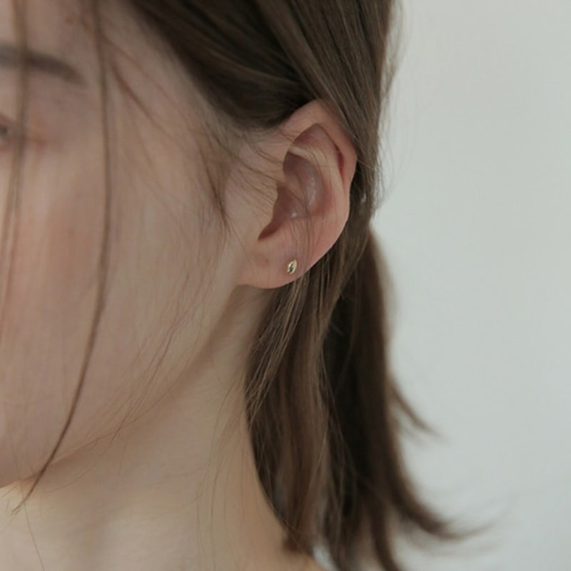 modernlike 14k gold small oval ball earrings