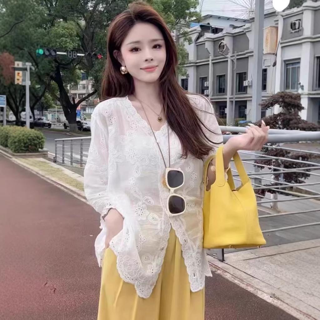 Spot Quick Hair Korean Lace Jacquard Embroidered Seven-quarter-sleeved Shirt Summer Commuting Loose and Chic Sunscreen Shirt