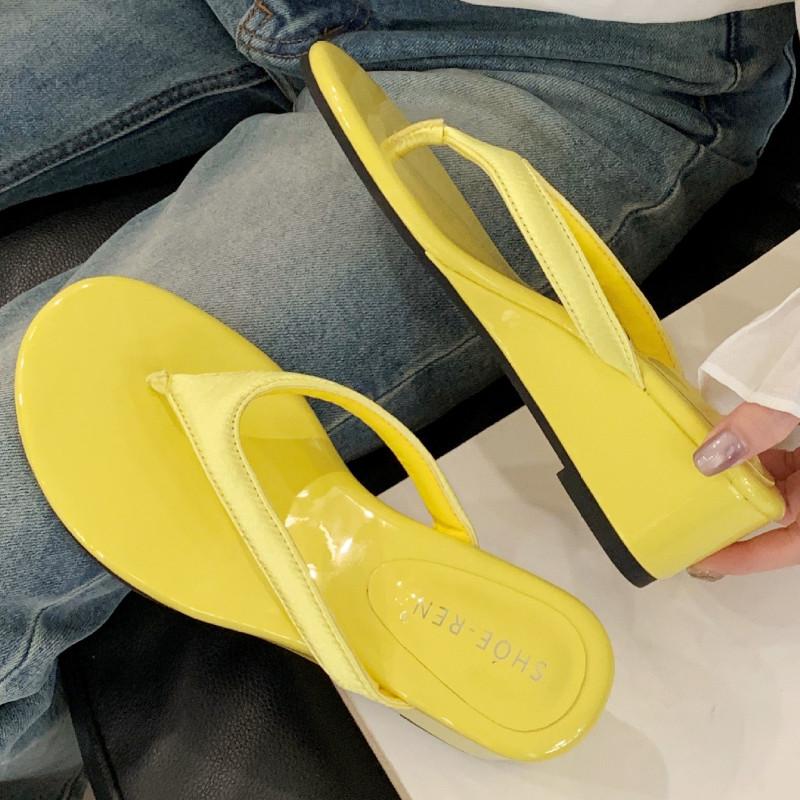 Fashion Round Toe Clip Toe Women Flip Flops Open Toe Non-slip Wedges Sandals Woman 2025 Summer Fashion Comfortable Vacation Beach Shoes