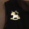 Broche Mignonne de Poney Dessin Animé Cheval du Zodiaque Broche Exquise pour Femmes Accessoires Vestimentaires de Tempérament Hommes Revers de Costume Corsage