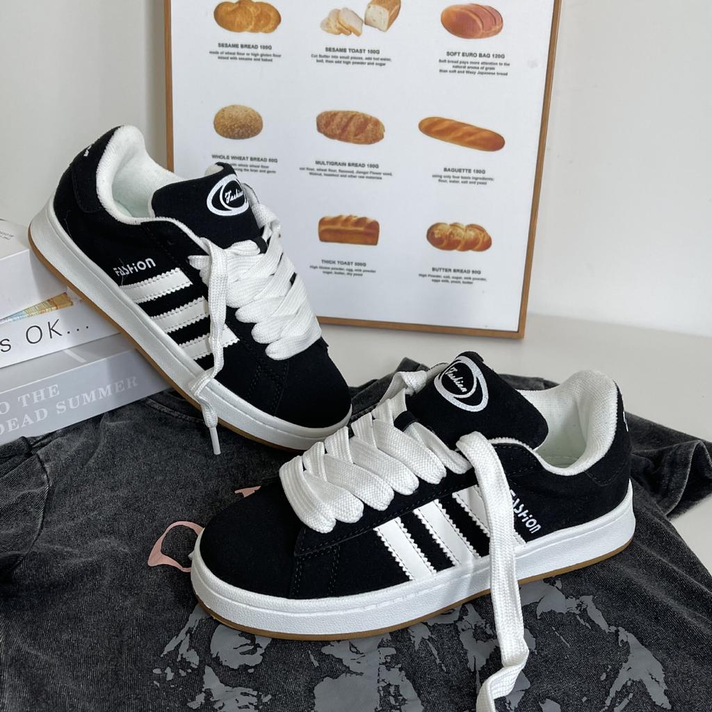 Spring New Flat Ins Retro Style Casual Sports Shoes
