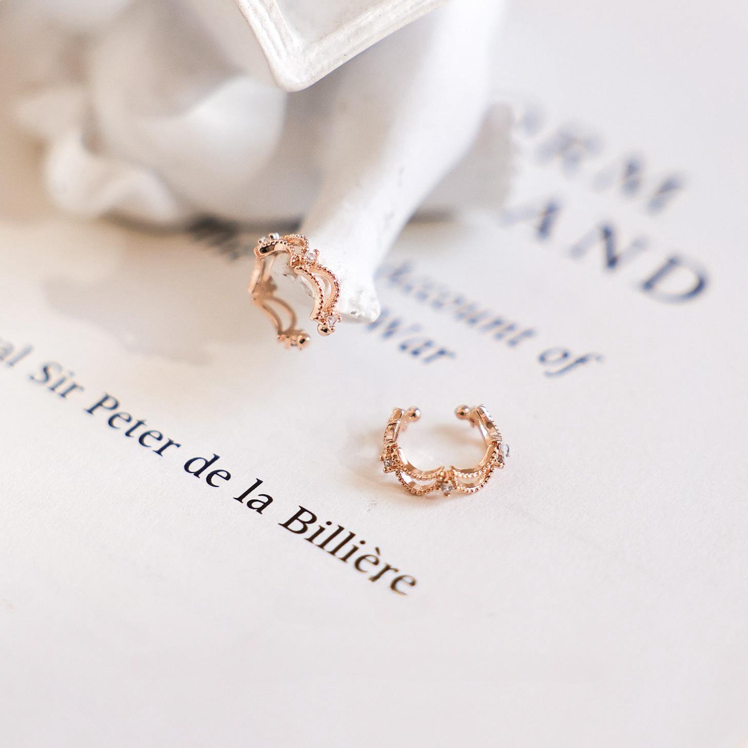 Gold-Plated S925 Sterling Silver Lace Ear Cuff - No Piercing Required - Elegant Design for Women Champagne Gold Pair