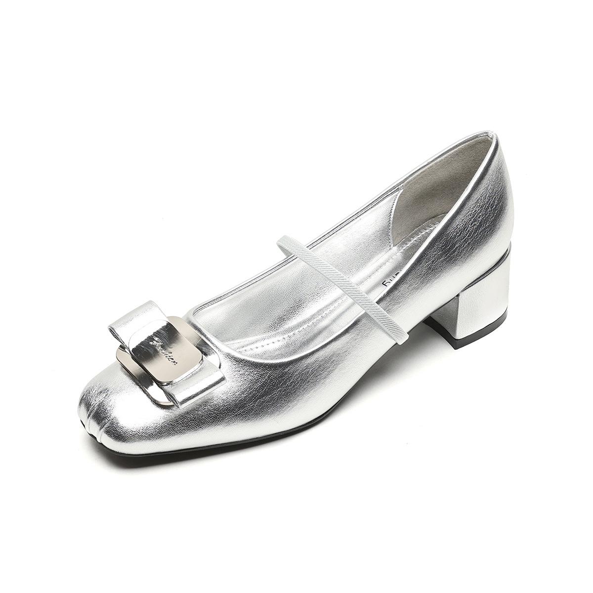 

Weiwei girl 332-1 French temperament high heels woman with light mouth fairy style thick heel Mary Jane shoes woman 35 серебряный