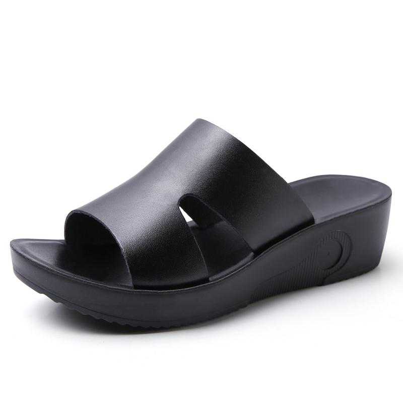 Holfredterse Самые популярные летние женские кожаные сандалии женские домашние шлепанцы нескользящая обувь женские туфли на танкетке для дома на низком каблуке 0595 37
