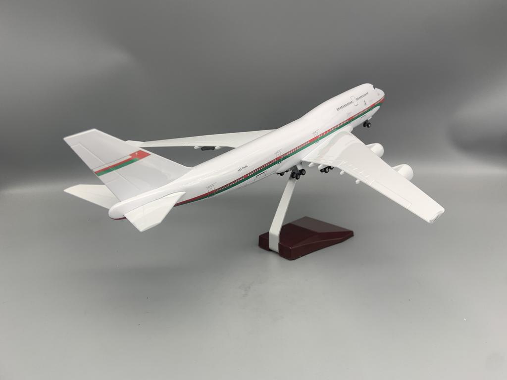1/150 Scale b747 47cm B747 Presidential Aircraft of Oman Plane Model Resin Diecast Airplane Model Display Gifts Collection