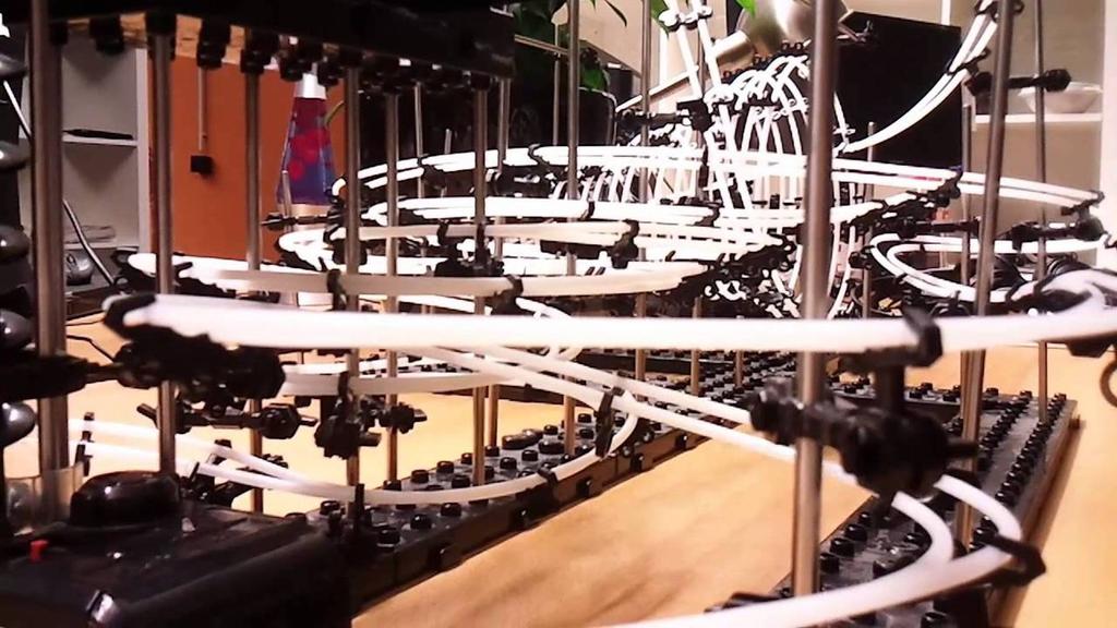 Space Rail 231 Infinite Loop Space Rail Puzzle Educational Brain Training Futuristic Educational Toy Like a Roller Also Makes a Great Interior Decor