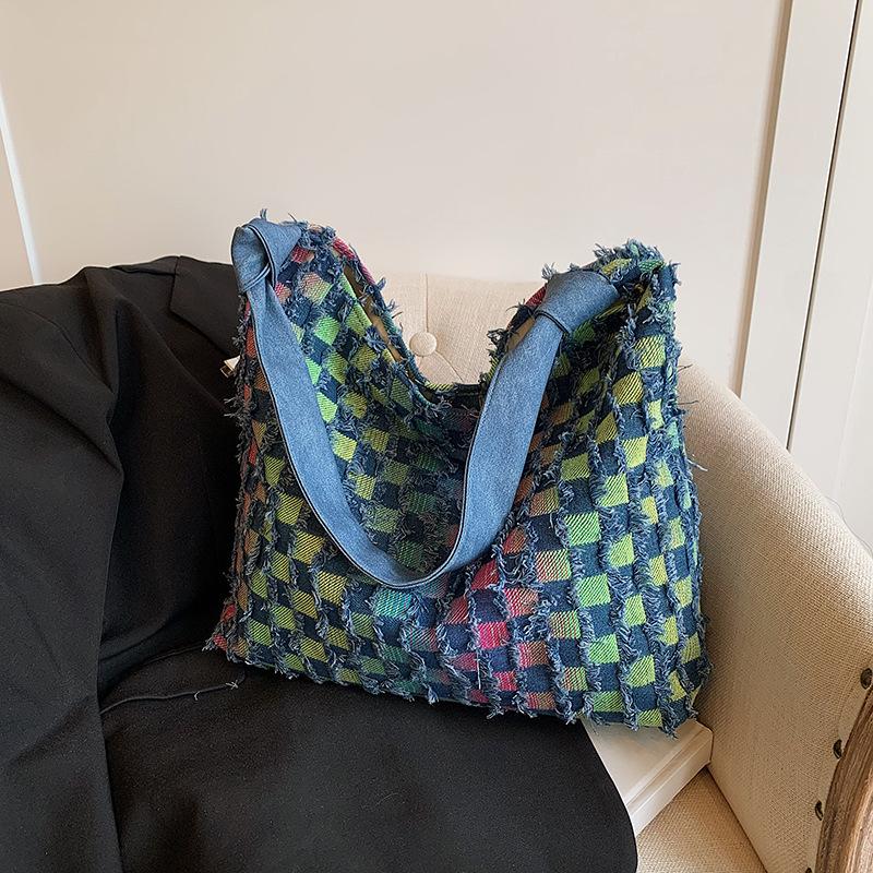 Casual Big Bag Women 2025 New Denim Shoulder Bag Large Capacity Class Commuter Messenger Bag Bucket Bag