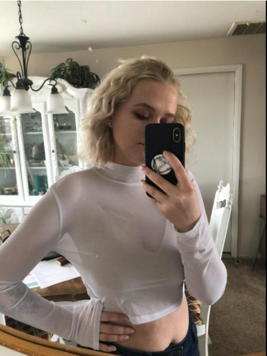 Dámský průsvitný síťovaný crop top s dlouhým rukávem
