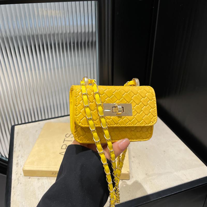 

Crossbody bag niche design 2025 spring new fashionable simple shoulder bag this year popular mini commuter women s bag жёлтый