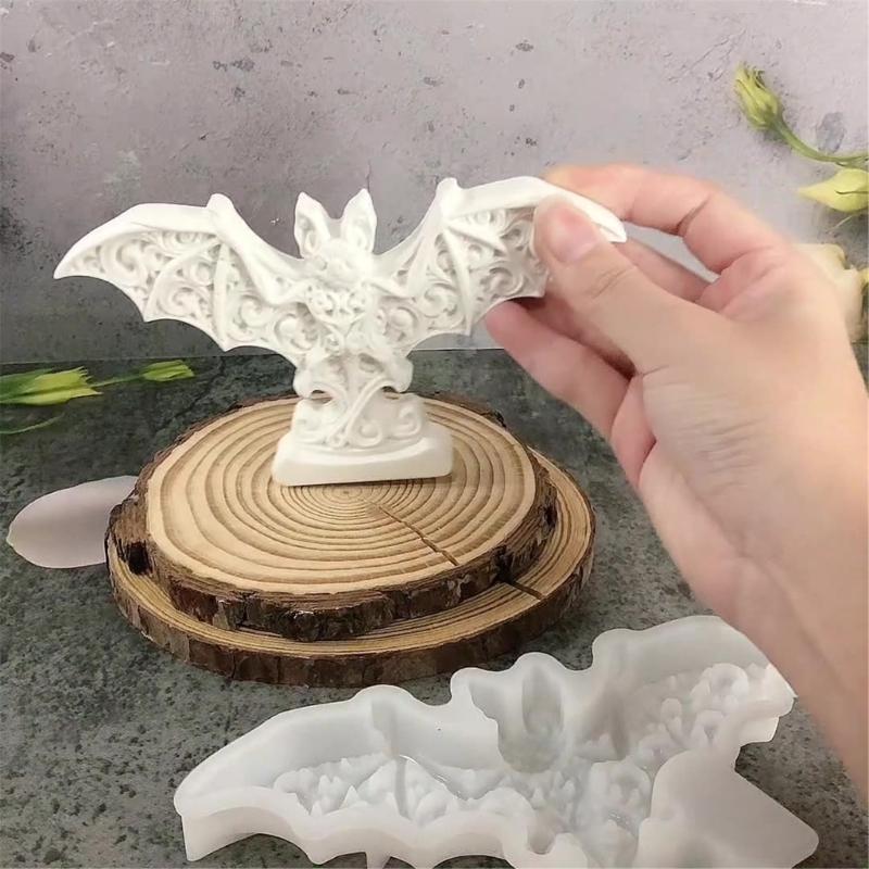 Halloween Resin Mold Bat Silicone Mold Decorative Bat Casting Form with a Flexible Body and Deep Sweeping Pattern for Gypsum, Masonry Mix, Halloween