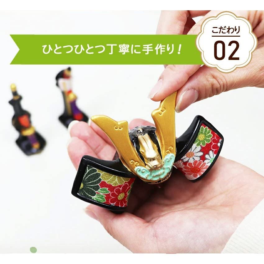 Osaka Choseido May Doll Helmet Ornament, Compact and Miniature, with Display Case and Wooden Nameplate (Sent Separately), 28cm Wide, Ceramic, "Success