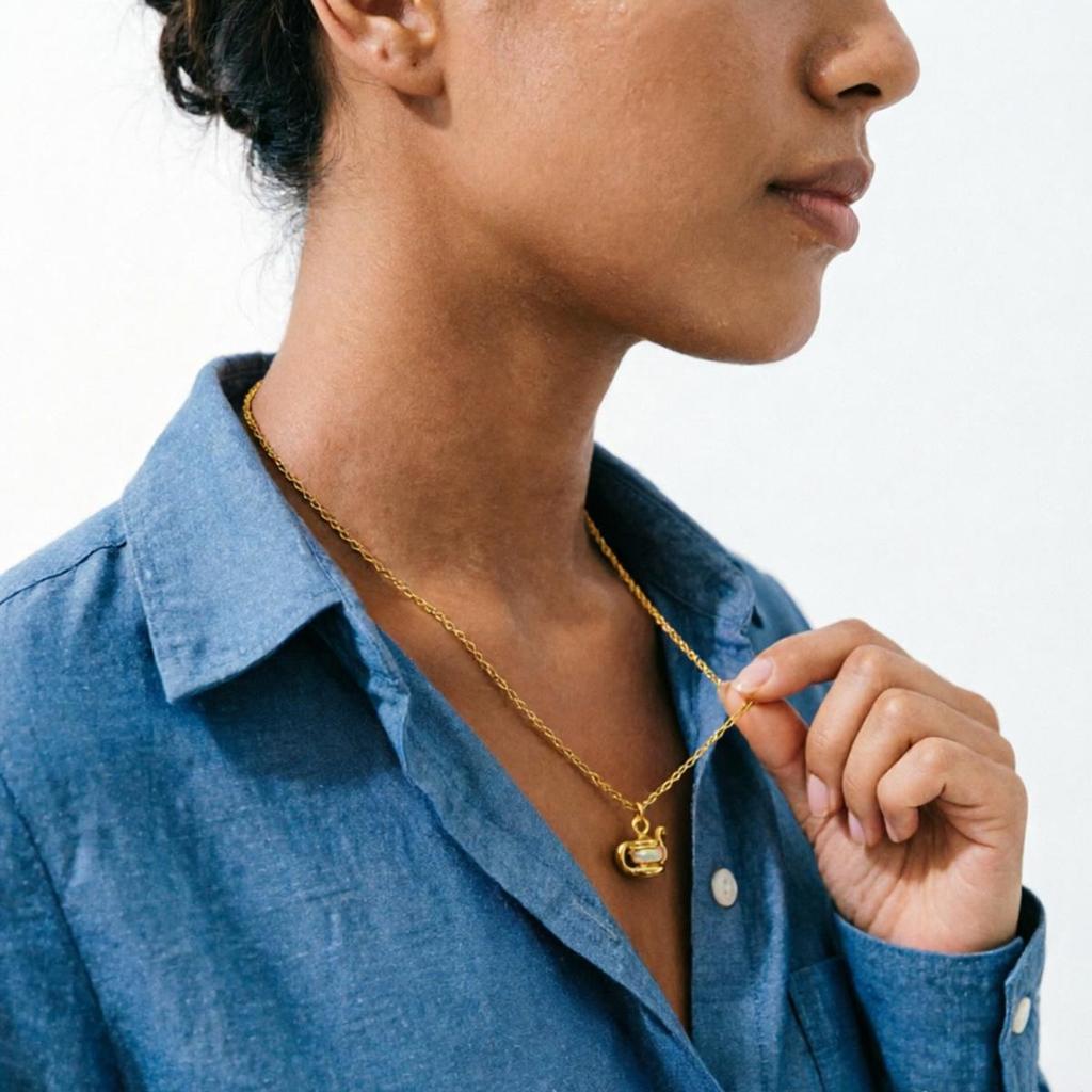 18K Gold-Plated Stainless Steel Opal Aladdin's Lamp Pendant Necklace for Women