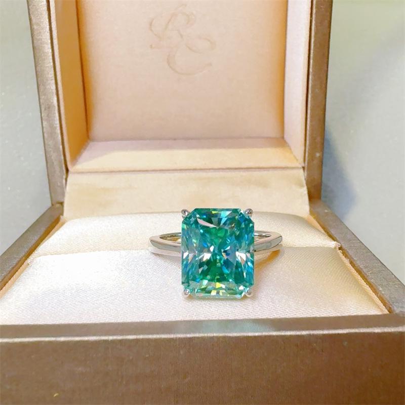 Anello Irregolare in Moissanite Verde Menta Taglio Fiore per Donna - Moda Europea e Americana