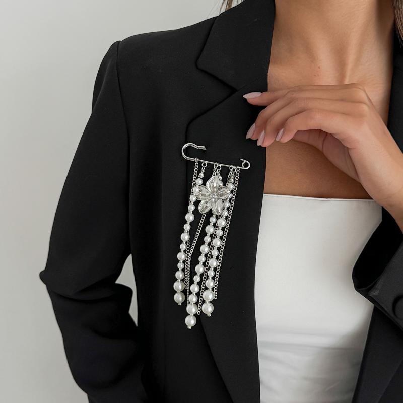 Pearl Flower Brooch Exaggerated Tassel Pin Multilayer Pants Chain Charm Lapel Pin Jewelry Decoration Accessories Gifts