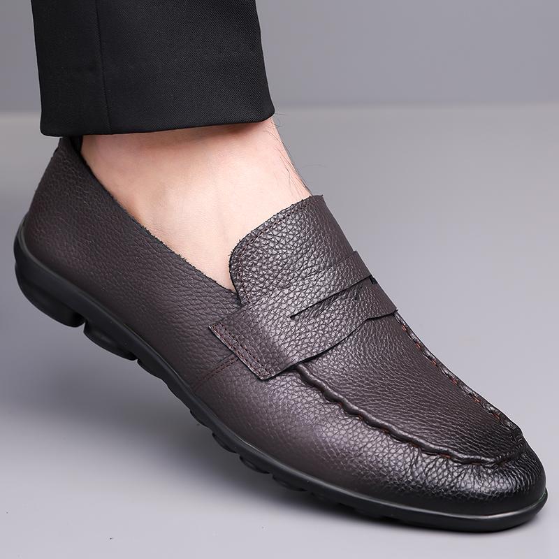 Fashion Flat Bottomed Men's Loafers Leisure and Comfortable Classic Style Black Brown Adult Casual Business Shoes Lightweight New