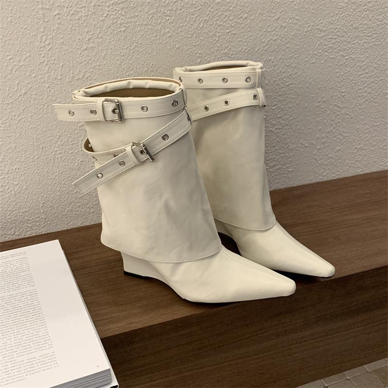 2025 autumn and winter pointed toe heel medium boots women's autumn and winter belt buckle straight pants tube boots cool handsome punk style knight