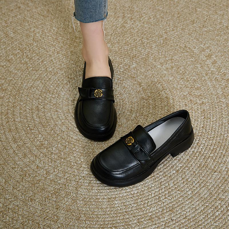 First layer cowhide retro camellia soft sole leather loafers women's Korean version one-pedal small leather shoes genuine leather mother shoes