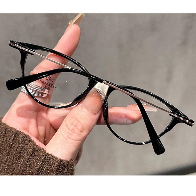 T Leg Cat Eye Pochromic Myopia Glasses for Women Outdoor Color Changing UV Protection Sunglasses Near Sight Eyeglasses