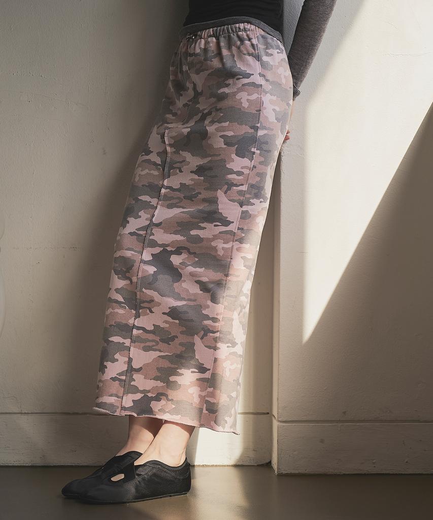 Iteoneolmomeonteu Camo Cut-Off Maxi Skirt_Pink