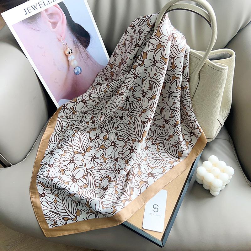 Korean Design Fashion Printed Silk Scarf 1116 Summer New Fashion Neck Scarf Headscarf with Shirt Square Scarf