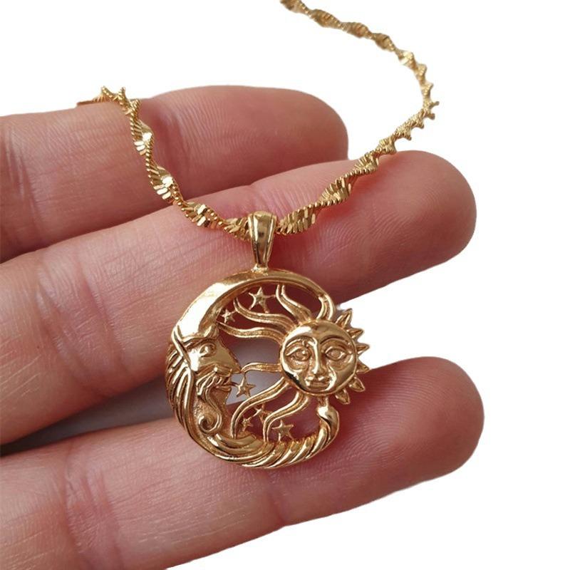 Greek Mythology Human Face Sun Moon Hug Each Other Pendant Necklace Creative Design Couple Necklace Featured Gift Jewelry
