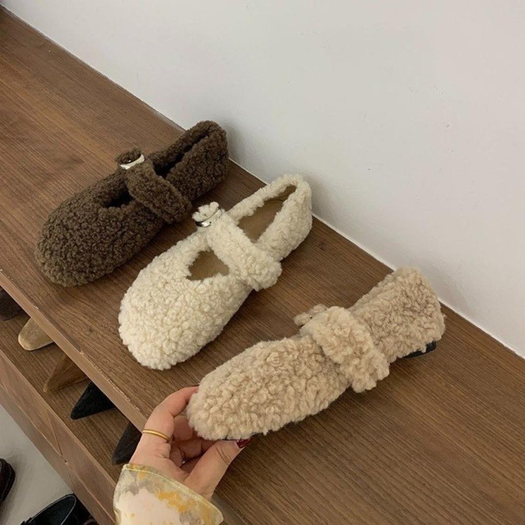 Internet Celebrity Fashion Soft Flat Bottom Fluffy Shoes Women's 2025 Winter New Versatile Doudou Shoes Roll Warm Velvet Cotton Ladyshoes