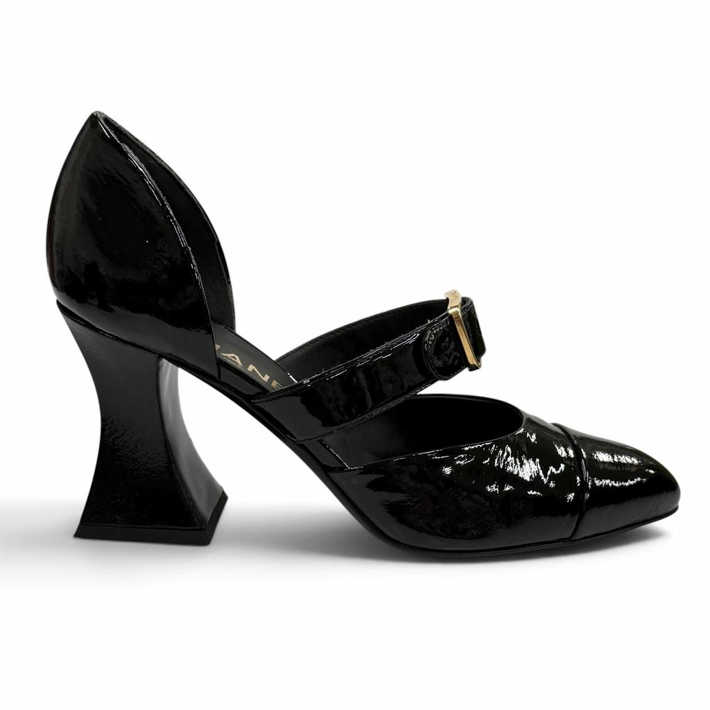 Great CHANEL Pumps Black Patent Leather Women 36.5 G39048 Used