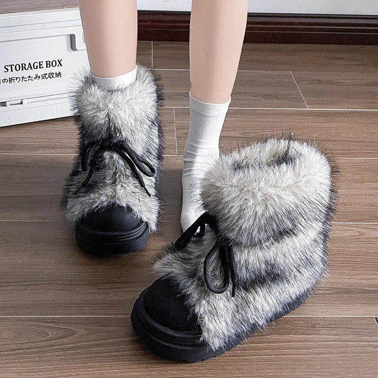 Niche design sense, piled and thickened snow boots, women's new winter mid-tube cotton shoes, thick-soled heightening warm fluffy boots