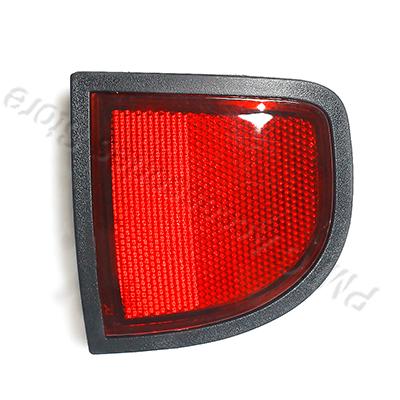 

Left RIght Rear Bumper Brake Light Reflector Light Parking Brake Light Signal Fog Light For Mitsubishi L200 8355A015 8355A016