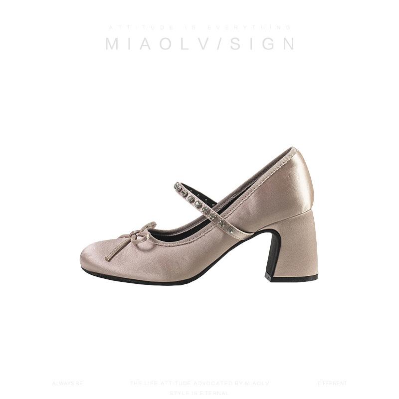 Mrs. Luxury Fragrance~ Coarse Heel Mary Jane High Heels Women's Shoes 2025 Spring New French Round Head Silver Single Shoes