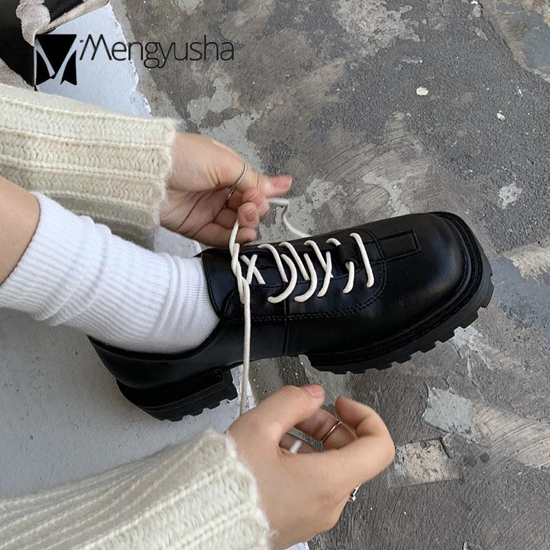 Модные туфли-оксфорды на шнуровке для женщин — фото 3