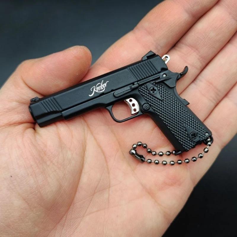 For Mini Metal Gun Model Scale 1:3 1911 Keychain Metal Model Toy Gun Game Toy Simulation Pistol Gift for Children