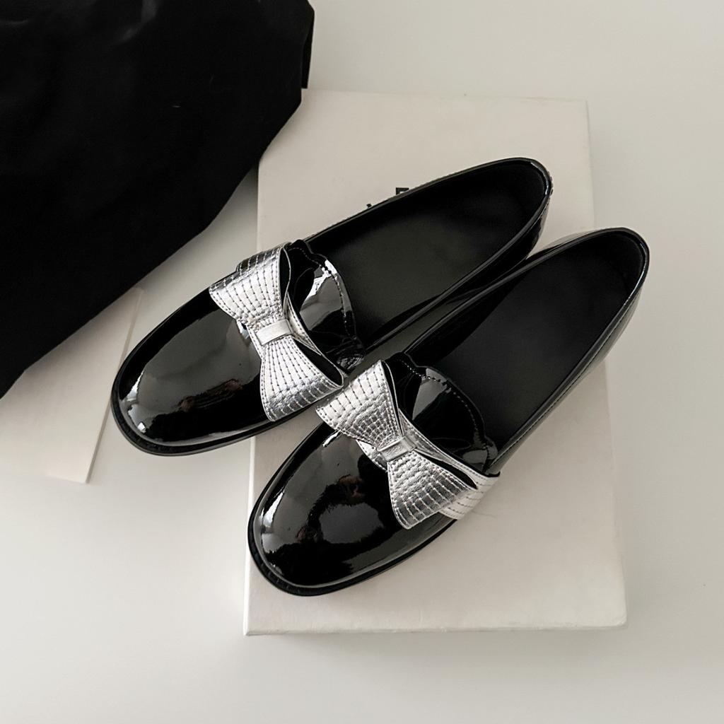 Fashion Women Spring New Black Platform Flats Shoes Fashion Versatile Women Loafers Slip On 2025 Elegant Performance Lady Leather Shoes