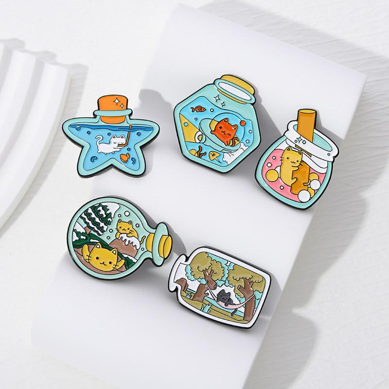 Inspired Enchanting Cat Mini Animal Brooch Gorgeous Alloy Drift Bottle For Use Unisex