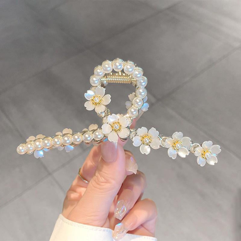 

Pearl Tassel Hair Claw For Women Girls Elegant Ponytail Hair Clip Hair Accessories Exquisite Shark Clip Gifts